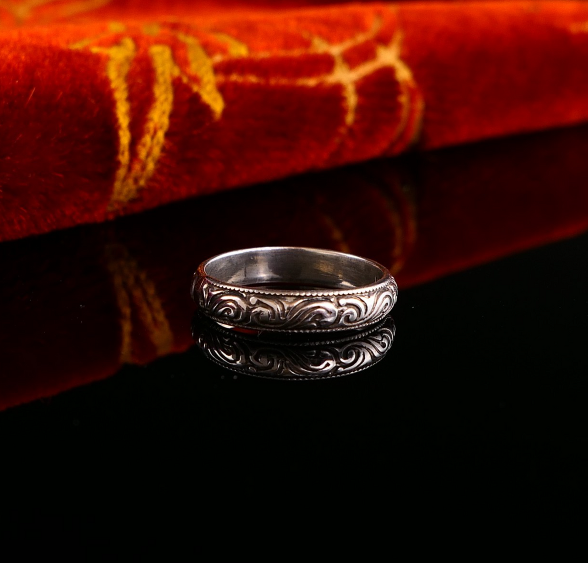 Zarter kleiner Silberring Bandring Florales Dekor 835 Silber Gr. 52 16,5mm Antik