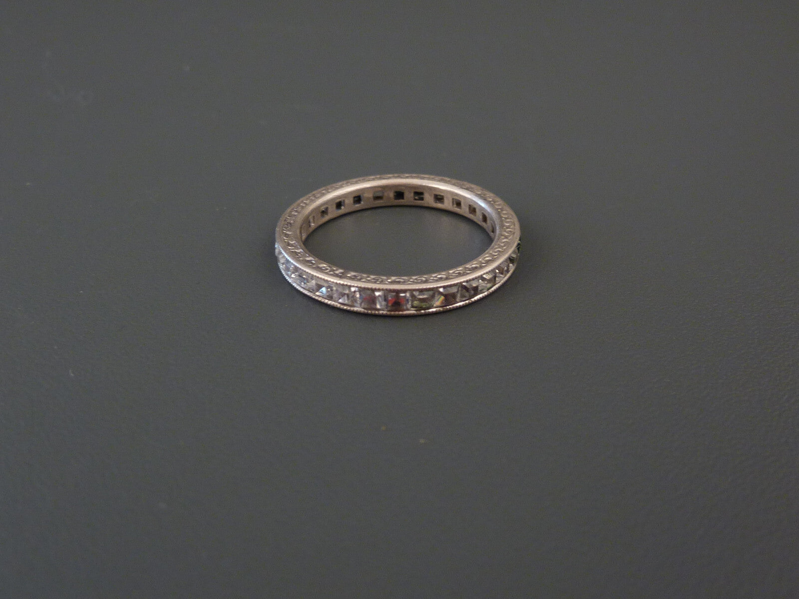 Antikschmuck - Antiker Silber Memoryring mit Strasssteinen aus 935 Silber Gr. 53