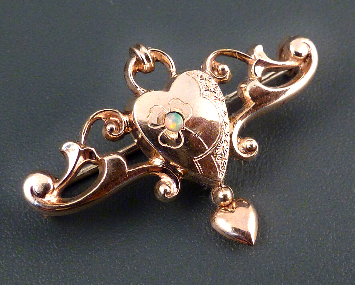 Antike Brosche - Jugendstil um 1900 - Herz Brosche Anstecknadel mit Opal aus Gold-Doublé / Vergoldet