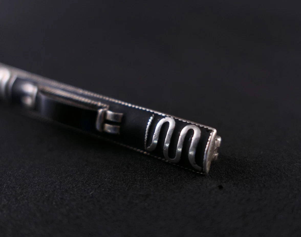 Theodor Fahrner Stabbrosche Art Déco um 1930 mit Onyx & Mattemaille aus 935 Sterling Silber