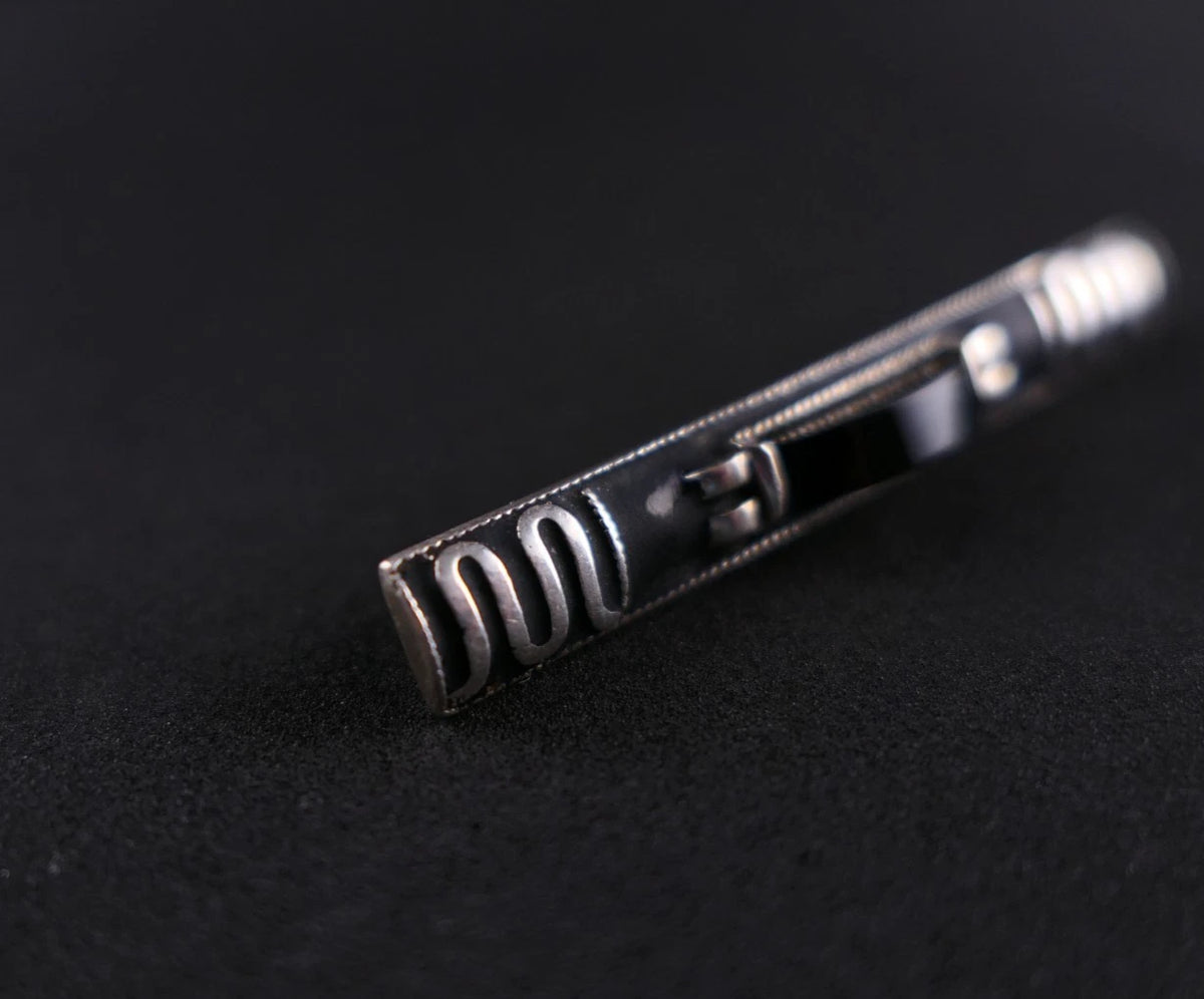 Theodor Fahrner Stabbrosche Art Déco um 1930 mit Onyx & Mattemaille aus 935 Sterling Silber