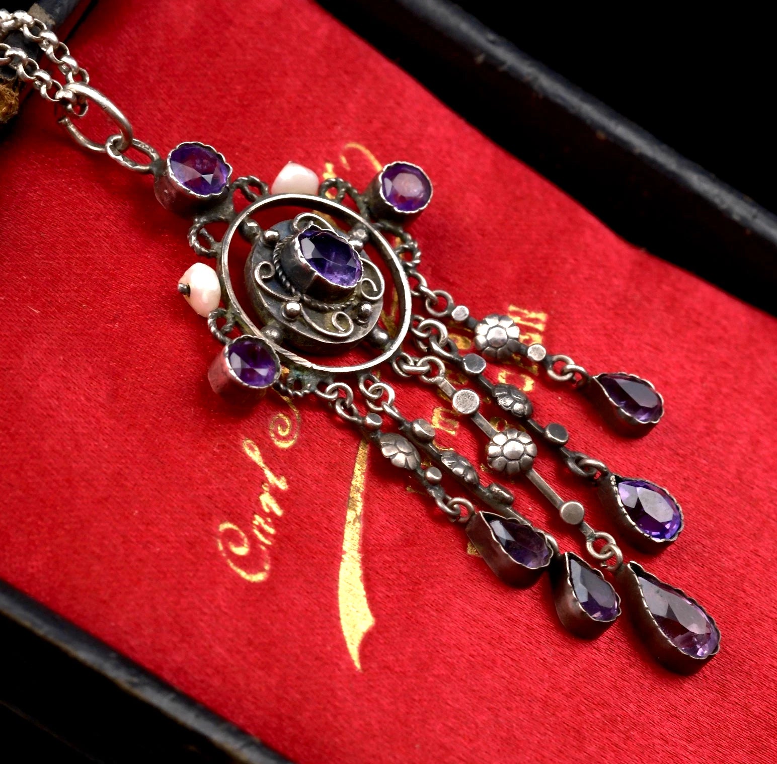 Antiker französischer Jugendstil (Art Nouveau) Lavalier / Girandole Anhänger mit Amethysten & Perlen um 1900