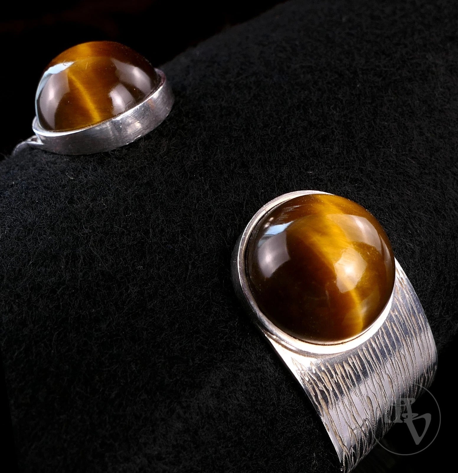 Vintage Handarbeits Armreif / Offene Armspange mit Tigerauge aus 925er Sterling Silber 18cm