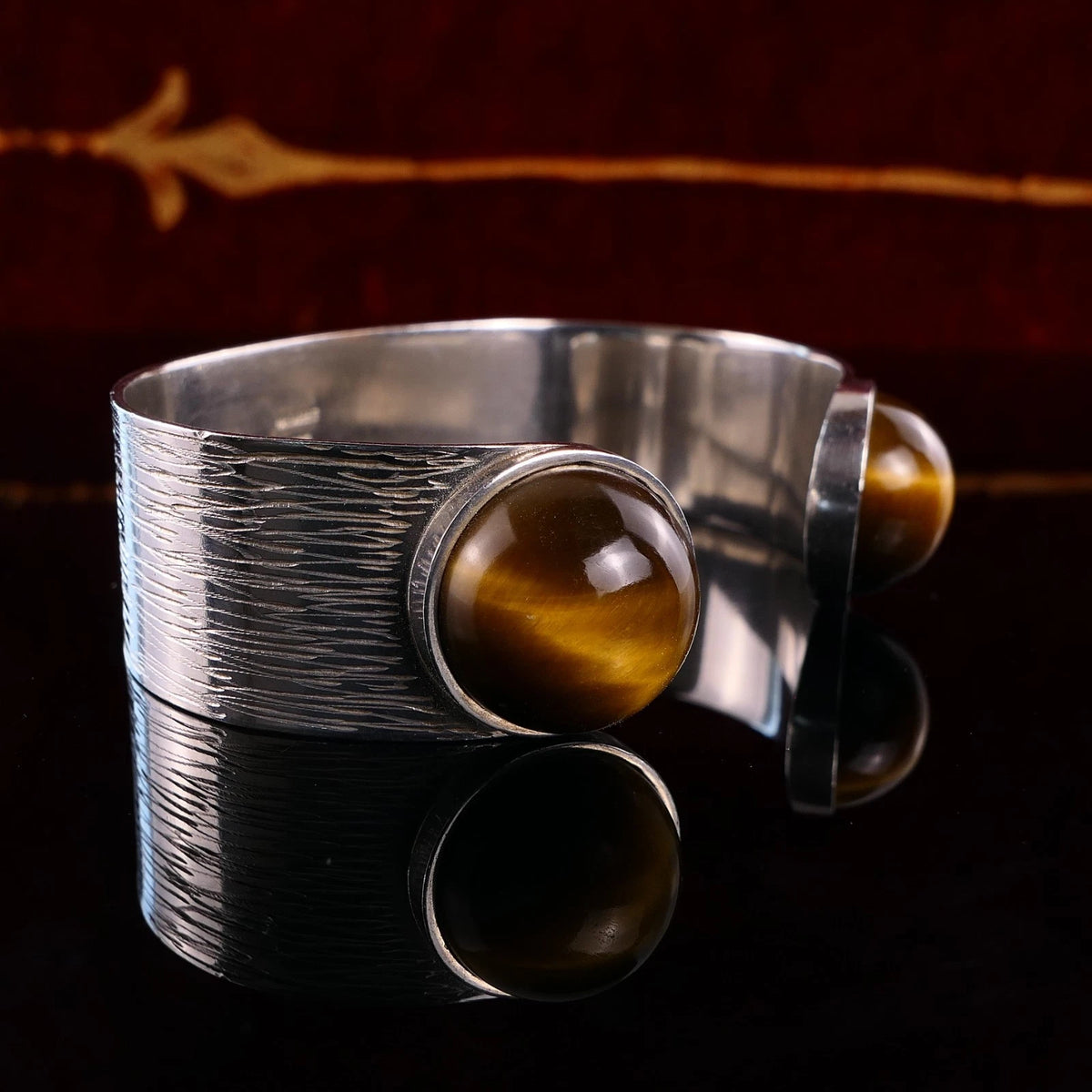 Vintage Handarbeits Armreif / Offene Armspange mit Tigerauge aus 925er Sterling Silber 18cm