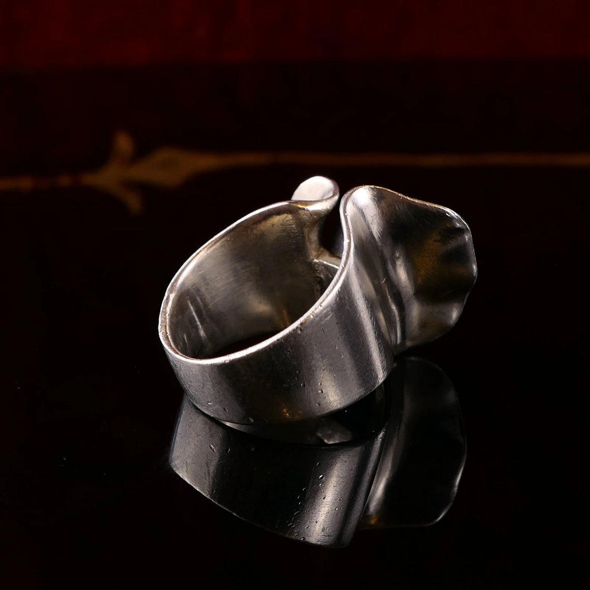 Tahiti-Perle & Rubin - Ring Handgefertigtes Unikat Silberschmiede-Atelier aus 925 Silber – RG 59 (18,8 mm Ø)