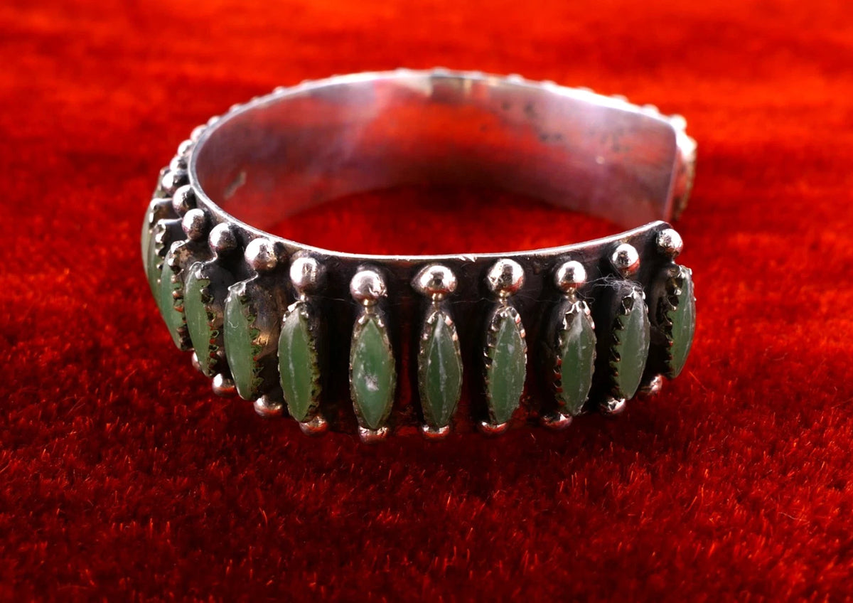 Navajo 925 Sterling Silber Needlepoint Jade / Nephrit Armreif Armspange 17cm Alt Vintage