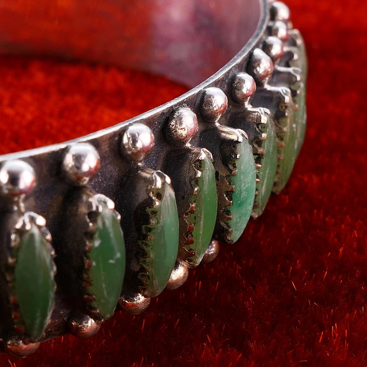 Navajo 925 Sterling Silber Needlepoint Jade / Nephrit Armreif Armspange 17cm Alt Vintage