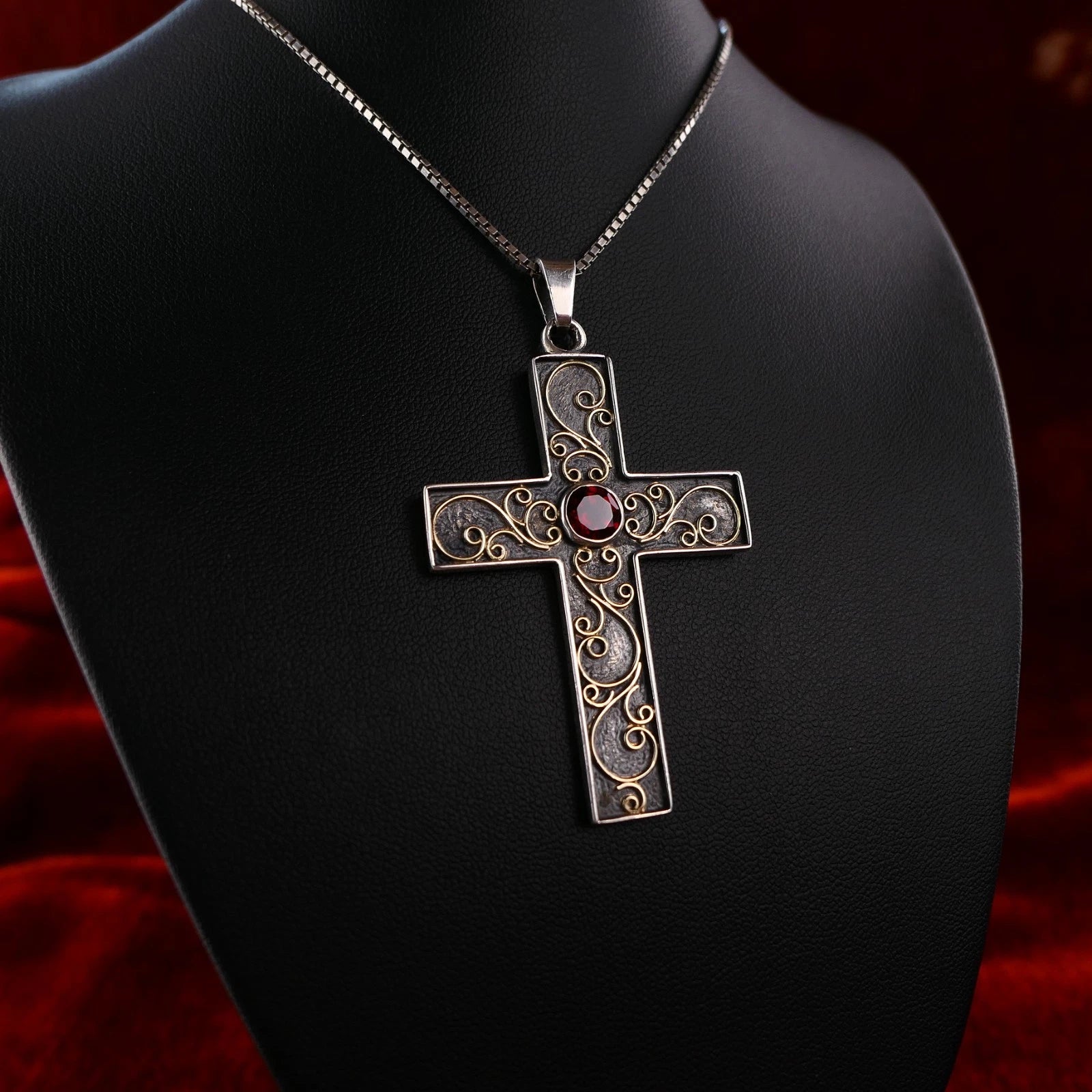Granat Kreuzanhänger Handarbeit - Großer Kreuzanhänger aus 925 Sterling Silber & Gold - Yigal, Israel