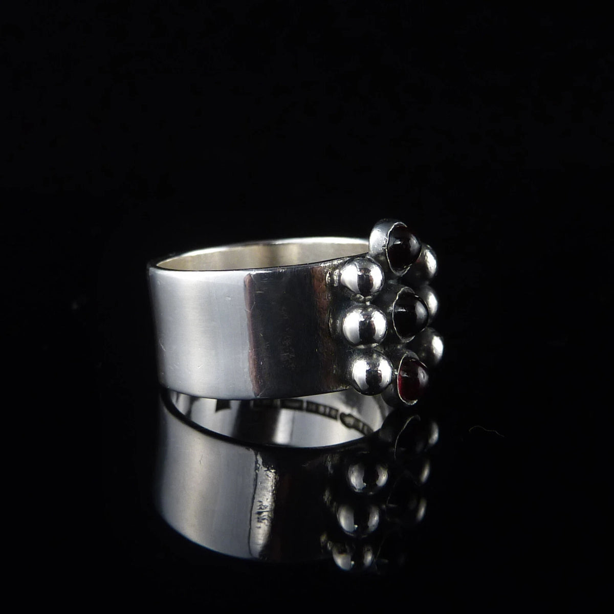 Toivo J Toponen für Kaunis Koru - Vintage Modernist Granat Ring aus 916er Silber RG 58 (18,4 mm Ø)
