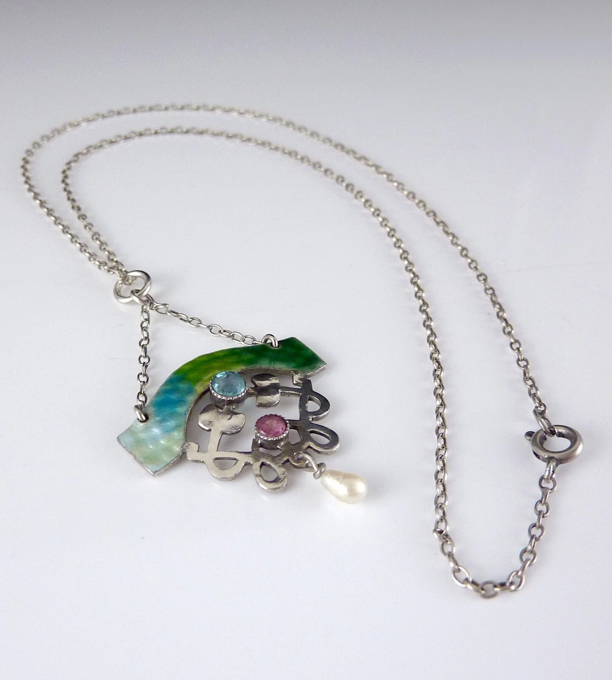 Antikes Collier - Jugendstil Anhänger an Kette um 1920 - Farbiges Emaille und Paste aus 925 Sterling Silber - 44,0cm