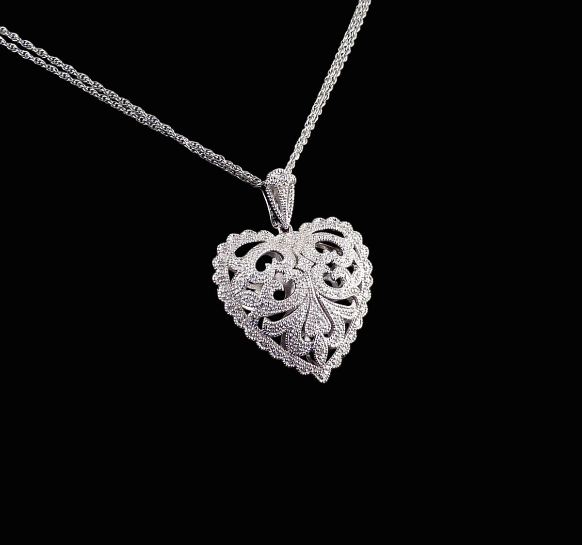 Art Déco Diamonds Herz Anhänger mit 0,20ct Diamanten aus 925 Silber im Art Déco-Stil