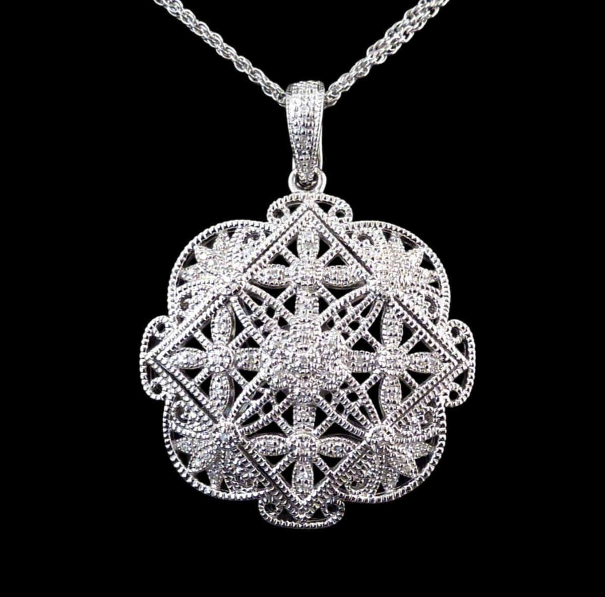 Art Déco Diamonds Anhänger mit 0,20ct Diamanten aus 925 Silber im Art Déco-Stil