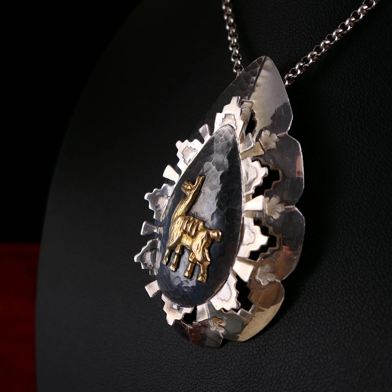 Vintage Anhänger - Großer 925 Silber & 18kt Gold Anhänger oder Brosche Lama Handarbeit aus Peru 12,1g