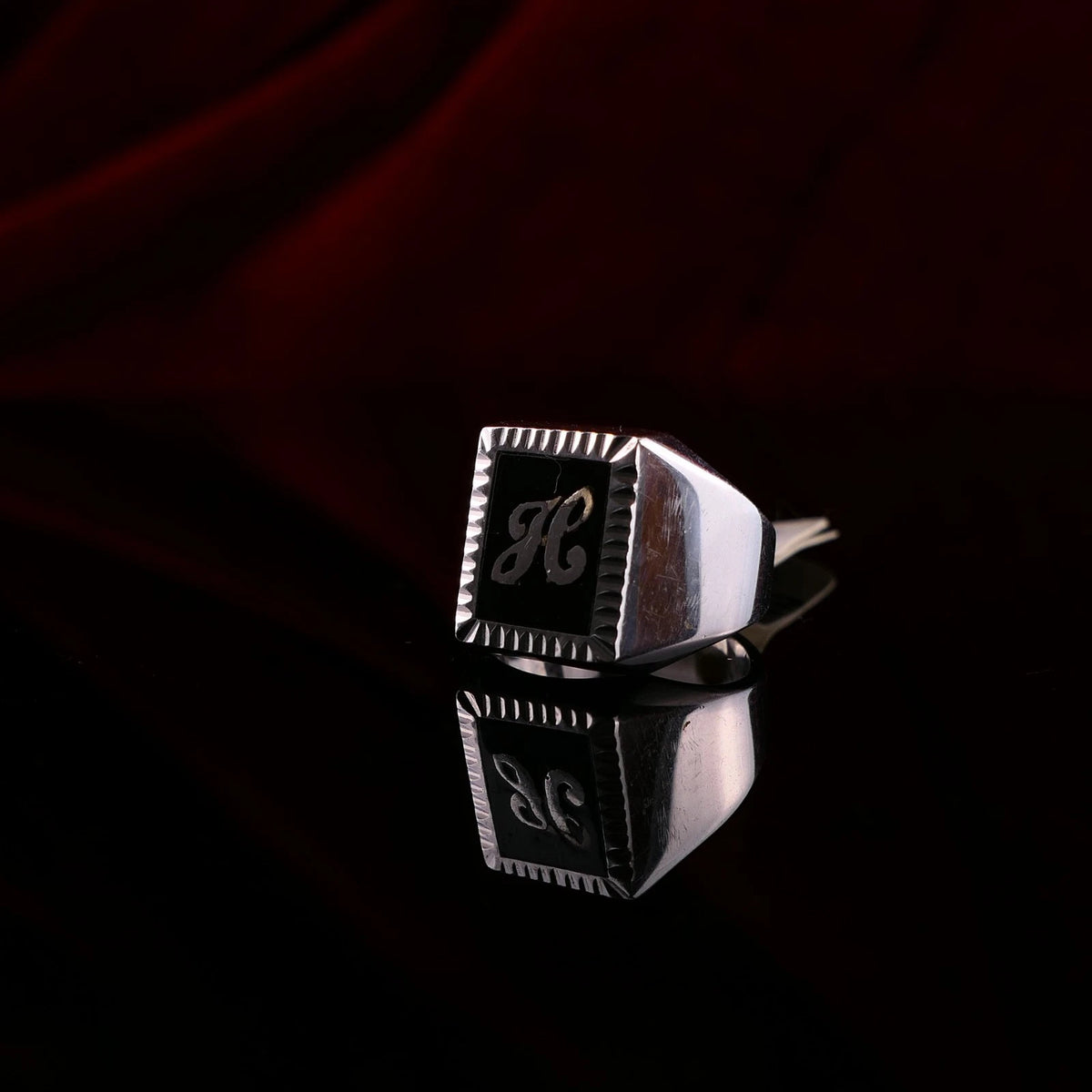 Vintage Monogrammring - Siegelring Initiale Buchstabe H Silberring mind. 800 Silber RG 54 (17,2 mm Ø) Vintage aus Frankreich