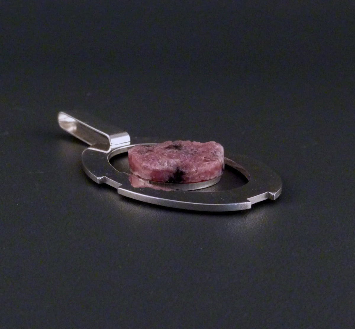 Vintage Statement Anhänger - Großer Design Schmuck um 1970 mit Rhodonit aus 925 Silber