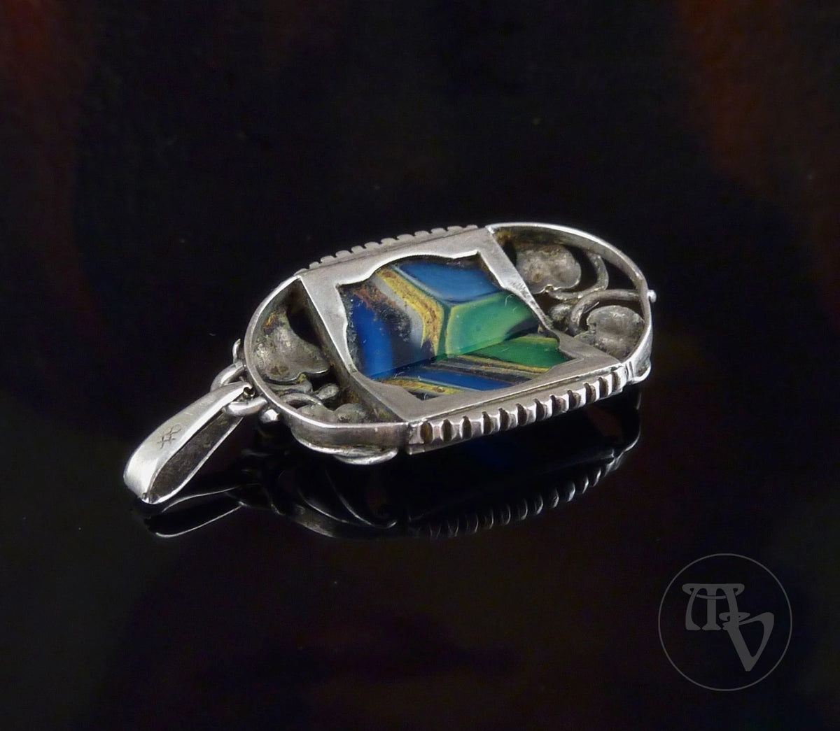 Antiker Anhänger - Jugenstil um 1910 - Floraler Anhänger mit farbigem Glas Mosaik aus mind. 800 Silber