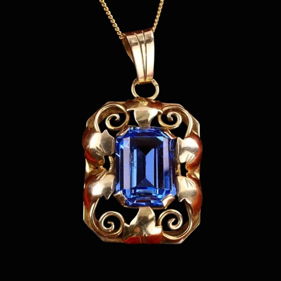 Antiker Anhänger - Art Déco Frankreich um 1930 - Floraler Anhänger mit blauem Stein Spinell aus 800 Silber Vergoldet