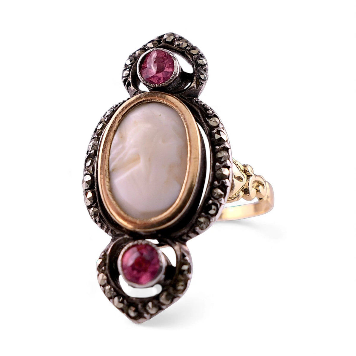 Antiker Ring - Frankreich Jugenstil ~1920 Ring mit Kamee, Markasiten und Rubinfarbenem Glas aus 18kt Gold & Silber