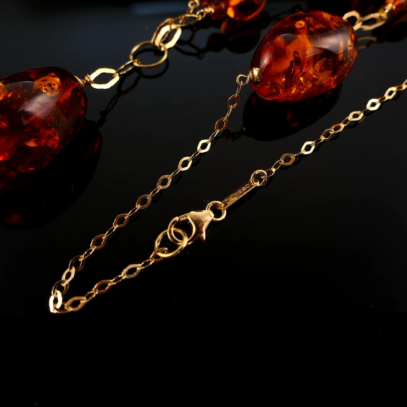 Bernstein Halskette - Hochkarätiges Collier aus 18kt / 750er Gelbgold Länge 47cm - 20,7g