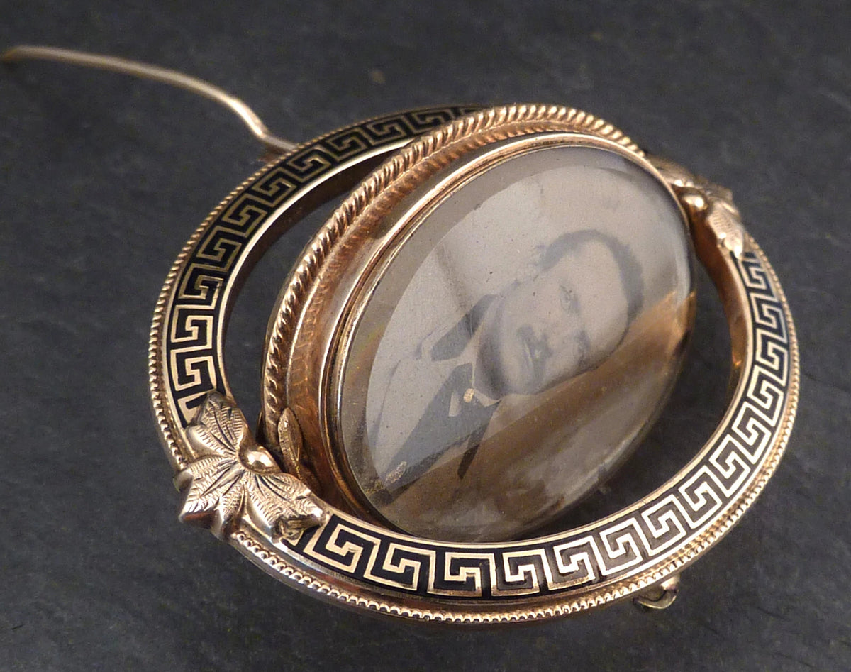 Antikes Medaillon um 1880 aus 14kt 585er Gelbgold Biedermeier Medaillon Brosche mit drehbarem Mittelteil