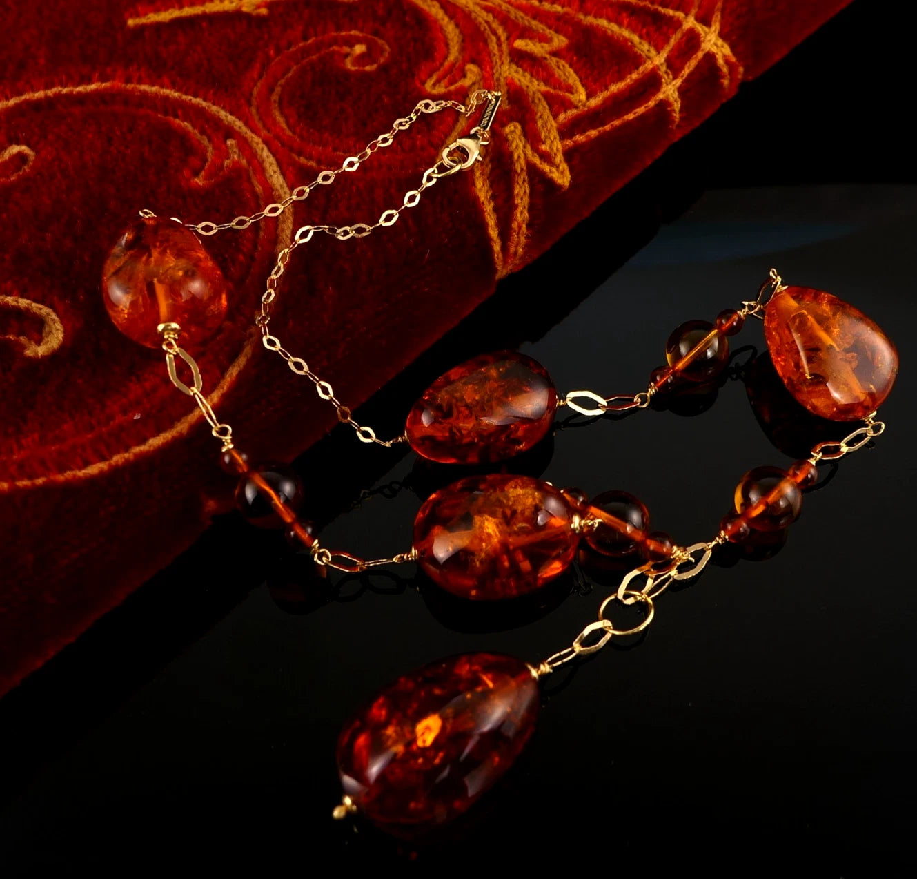 Bernstein Halskette - Hochkarätiges Collier aus 18kt / 750er Gelbgold Länge 47cm - 20,7g