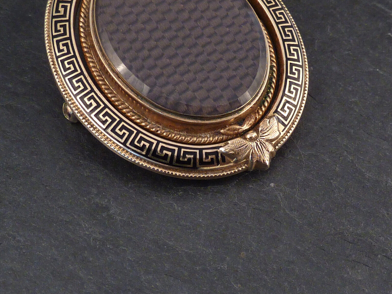 Antikes Medaillon um 1880 aus 14kt 585er Gelbgold Biedermeier Medaillon Brosche mit drehbarem Mittelteil