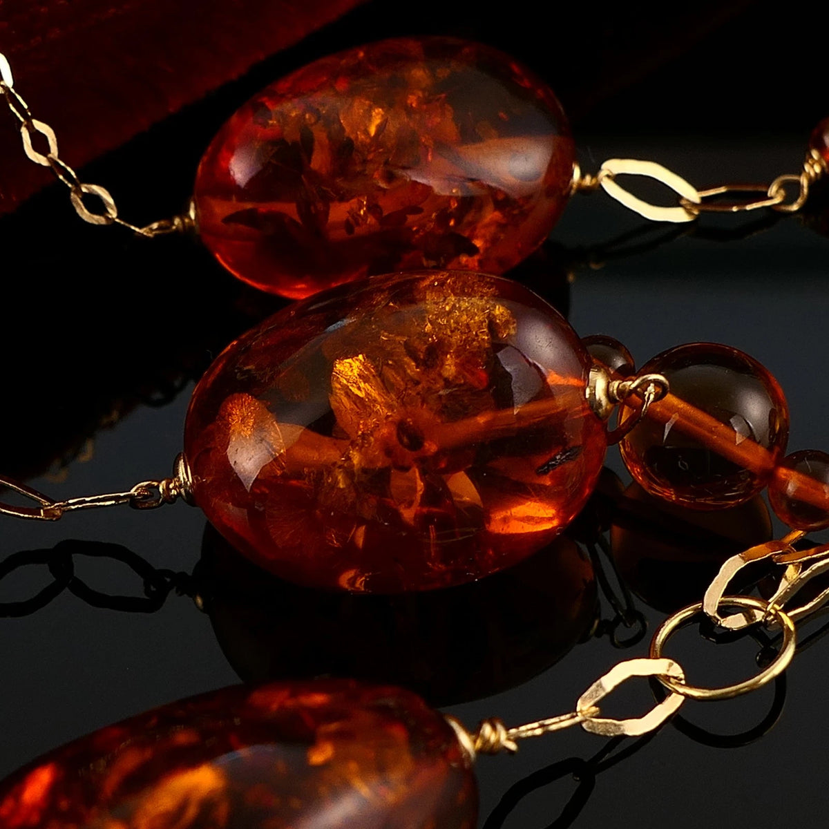 Bernstein Halskette - Hochkarätiges Collier aus 18kt / 750er Gelbgold Länge 47cm - 20,7g