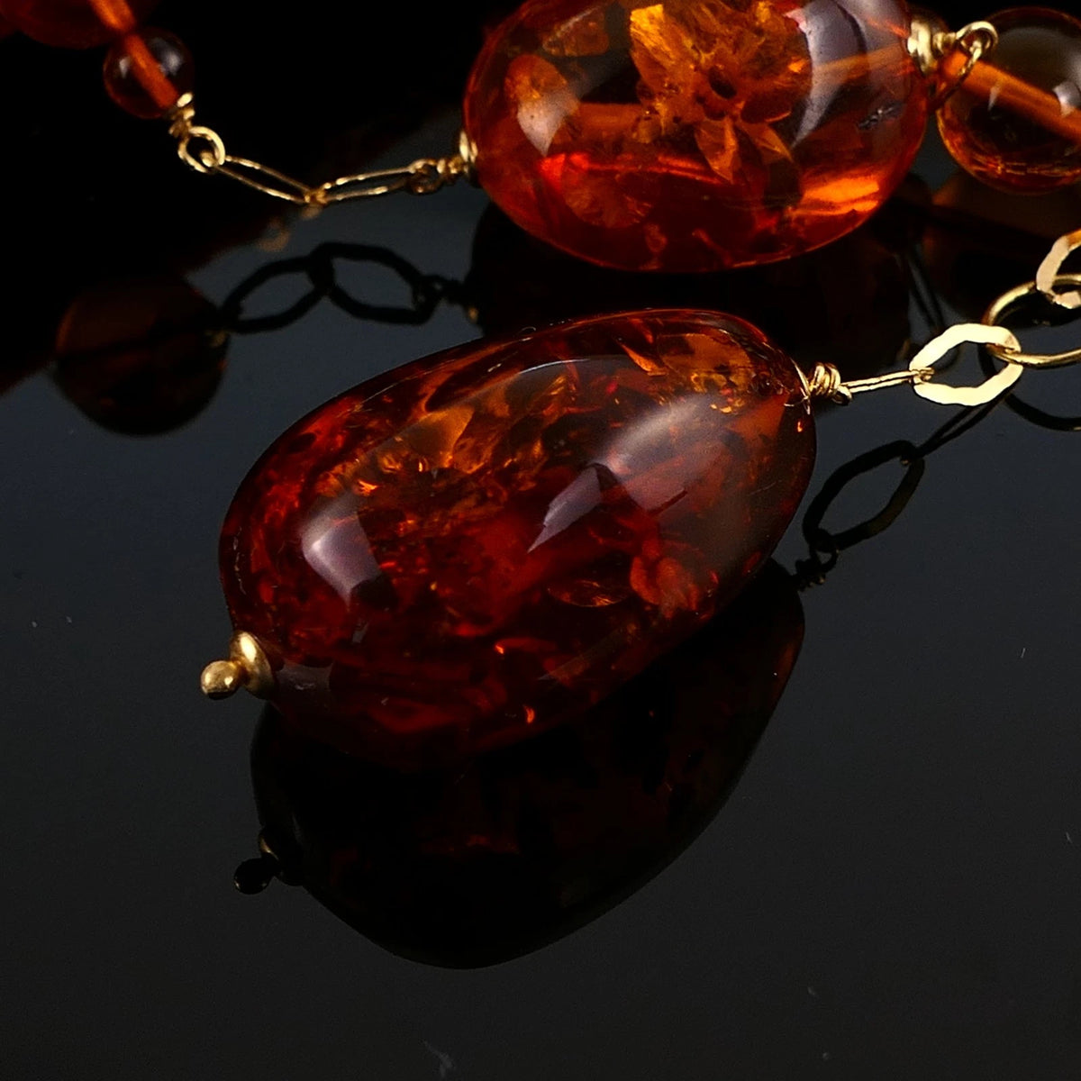 Bernstein Halskette - Hochkarätiges Collier aus 18kt / 750er Gelbgold Länge 47cm - 20,7g