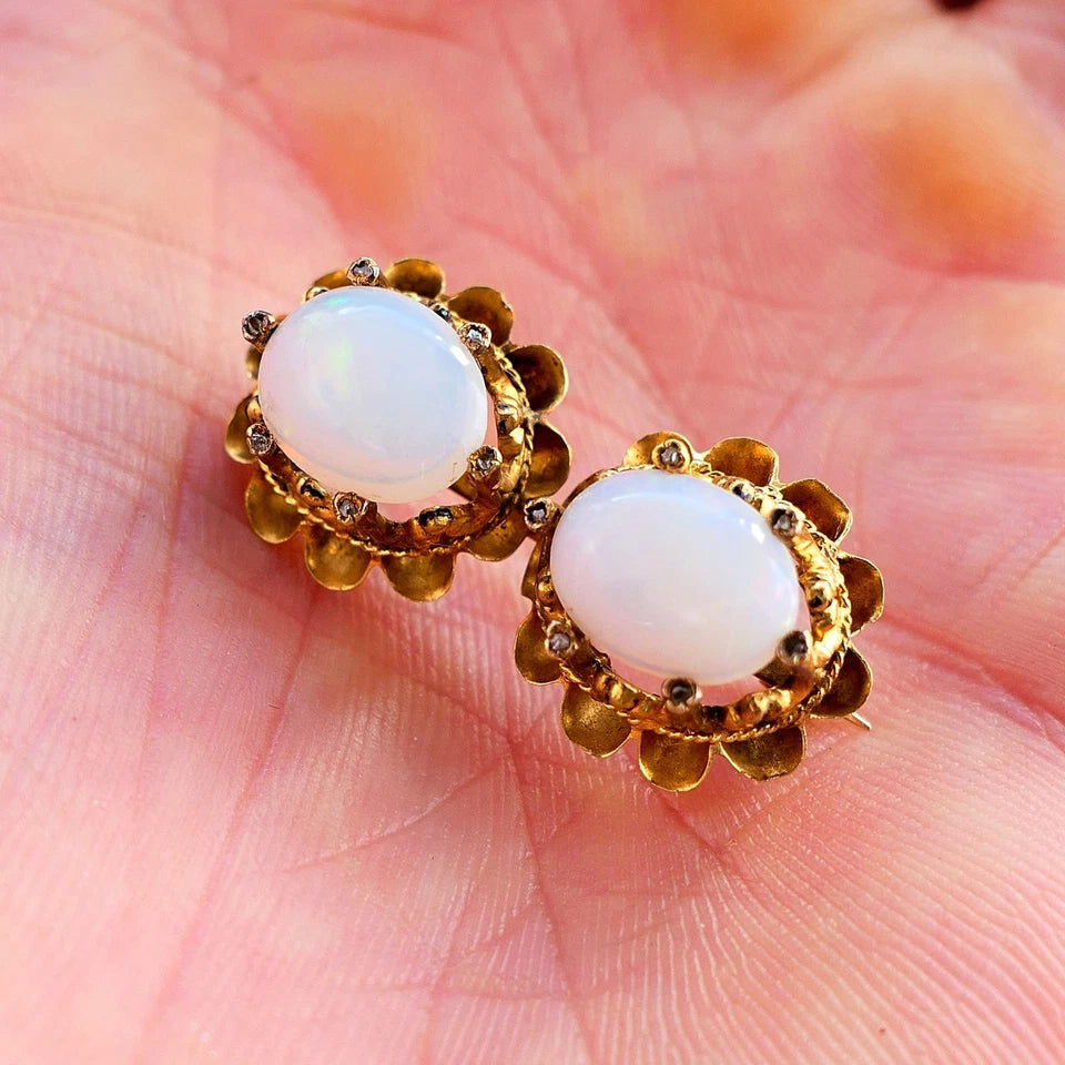 Antike Brosche Jugendstil um 1900 / 1920 - Opale und kleine Altschliff Diamanten aus 18kt 750er Gelbgold